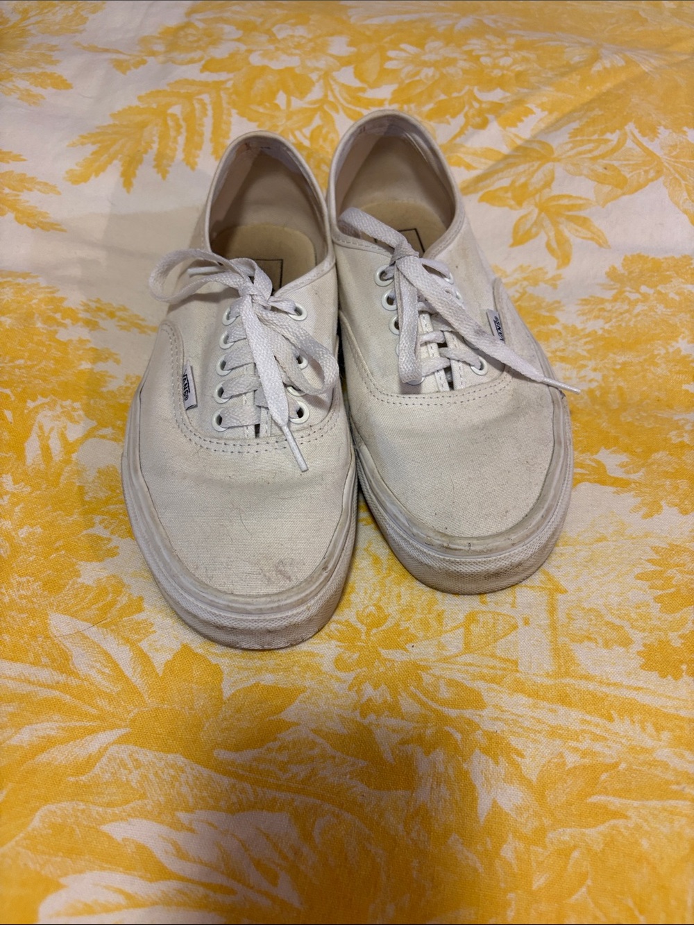 Classic Men’s Canvas Lace-Up Sneakers in Off-White